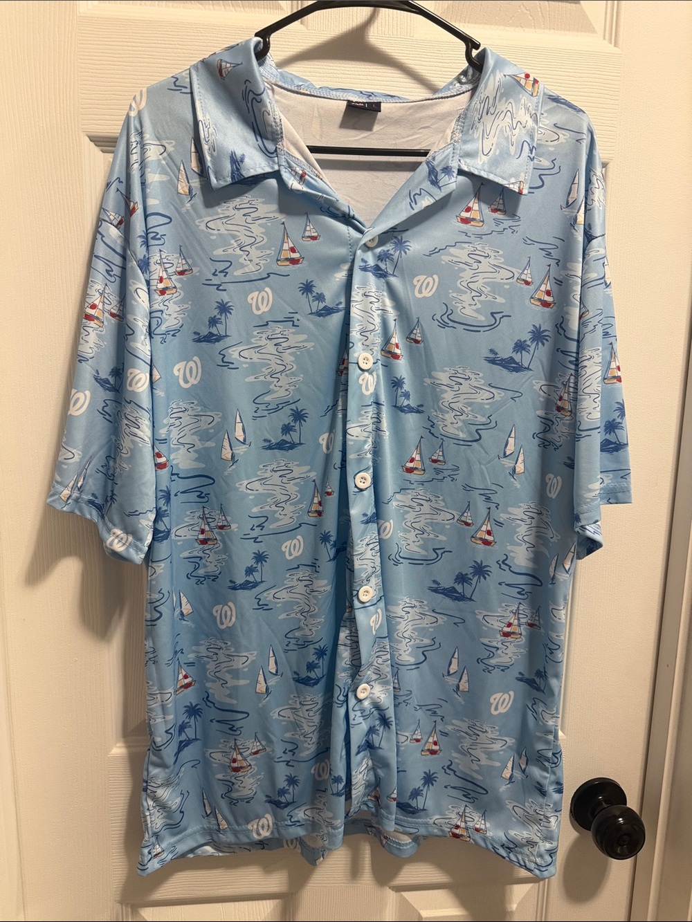 NWOT Men's Washington Nats Short Sleeve Button Shirt + Shorts Set